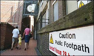 Footpath by Forum 28