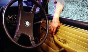 Nearly 11,000 vehicles were stolen during 2000/2001