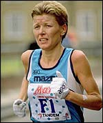 Ingrid Kristiansen on her way to winning the 1988 London Marathon.