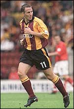 Eoin Jess in action for Bradford