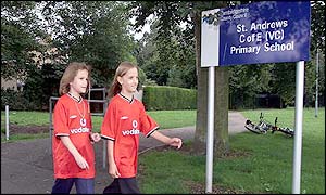 The girls walk past Holly and Jessica's school