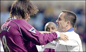 Dennis Wise tangles with Aston Villa's Juan Pablo Angel