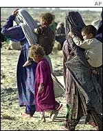 Refugees leaving Afghanistan for Iran