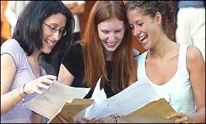 Students Michelle Esterkin, Dale Matthews and Hannah Chandler 