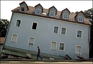Slanting house at Freital near Dresden (AP)