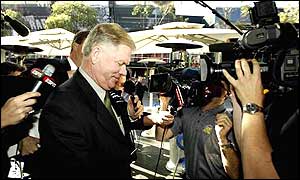 Bulldogs chief executive Bob Hagan