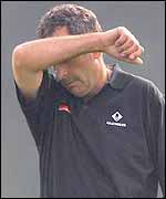 A concerned-looking Sam Torrance