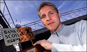 Antti Niemi with one of his many player of the month awards