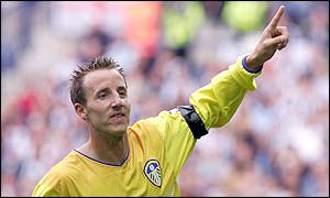 Lee Bowyer's great strike makes it 2-0 to Leeds 