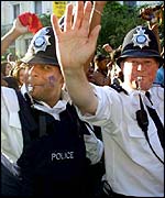 Police join in the Carnival fun 
