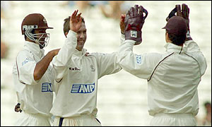Ian Salisbury (centre) celebrates with team-mates