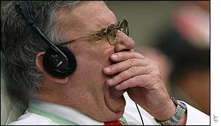 Spanish delegate Enrique Ochran yawns 