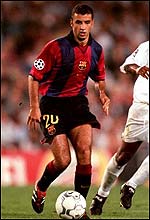 Simao Sabrosa in his Barcelona playing days