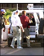 Weapons inspectors leaving Baghdad