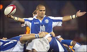 Sililo Martens, the Bridgend scrum-half