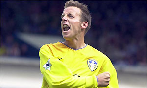 Lee Bowyer celebrates equalising for Leeds
