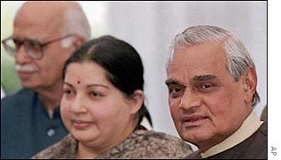 Jayalalitha (C) with Prime Minister Vajpayee (R) and Deputy PM Advani (L)
