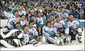 Sheffield Steelers celebrate play-off victory