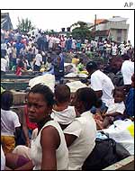 Colombians displaced by FARC rebel fighting prepare to return to their village