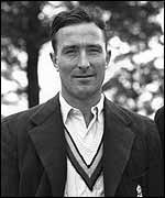 A smiling Denis Compton in 1948