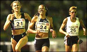 Kelly Holmes has a poor race in Berlin