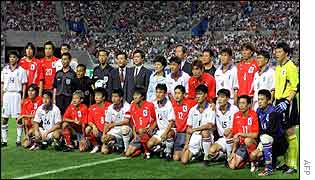 Teams pose together before kick-off