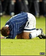 Paul Dickov in despair
