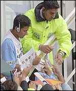 New star Sanjay Bangar signs autographs