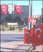Istanbul flag vendor