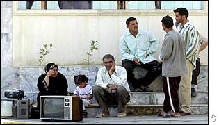 Iraqi second-hand TV sellers