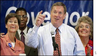 Bill McBride speaks to supporters