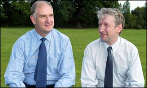 Geoff Fisher(left) and Howard Gilbert 