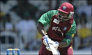 Lara was caught by Donald off Nicky Boje's bowl