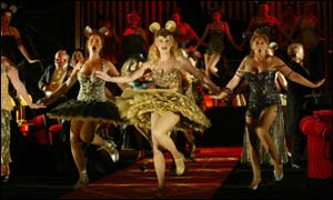 Dancers in Welsh National Opera's Die Fledermaus
