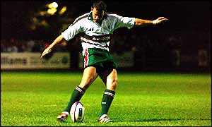 Tim Stimpson kicks his 1,000th point