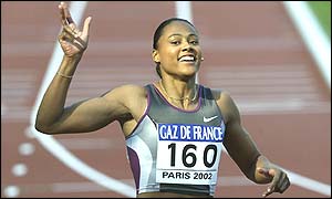 Marions Jones records another victory in the 100m