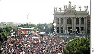 Protesters on Rome's Piazza San Giovanni