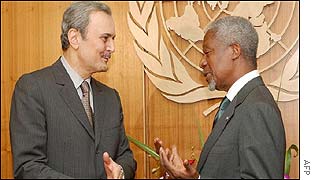 Saudi Foreign Minister Prince Saud al-Faisal (left) and United Nations' Secretary General Kofi Annan 