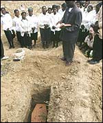 Zambian funeral for Aids victim