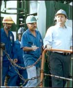 Garotinho visiting a Brazilian factory