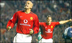 Juan Sebastian Veron expresses his delight at getting on the scoresheet