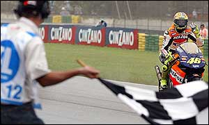 Rossi takes the chequered flag in Rio