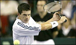 Tim Henman beats Paradorn Srichaphan
