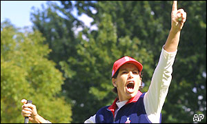 America's Julie Inkster celebrates after making her par putt on the 15th hole 