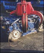 Crushing claw in operation