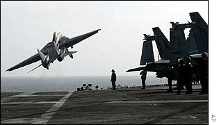 US F-14 Tomcat fighters in Arabian Sea 