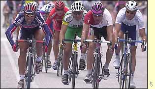 Angelo Furlan wins the 17th stage in a time of two hours and 58 minutes