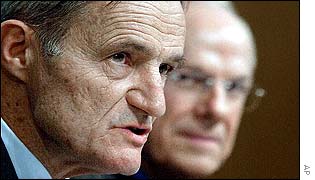 Finance Minister Francis Mer (left) and Budget Minister Alain Lambert