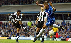Nolberto Solano fires home the first Newcastle goal on 37 minutes