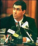 Cronje giving evidence to the King Commission (2000)